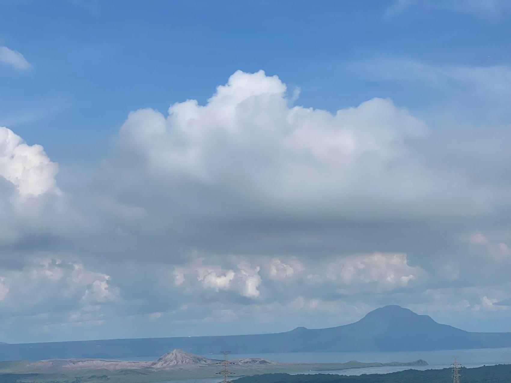 Splendido Tagagtay Taal Lake Staycation Free Parking Netflix No Free Pool Tagaytay City Bagian luar foto