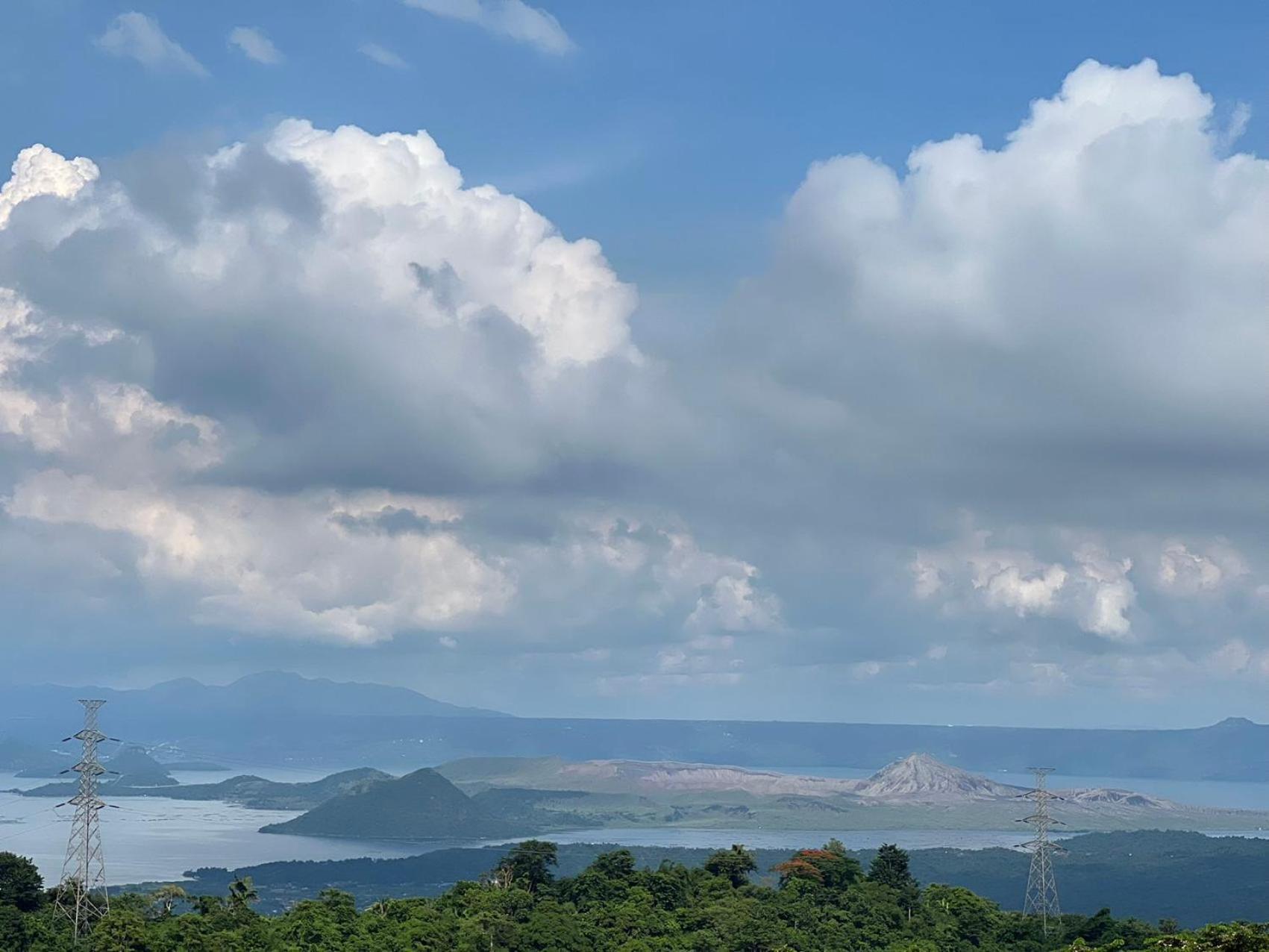 Splendido Tagagtay Taal Lake Staycation Free Parking Netflix No Free Pool Tagaytay City Bagian luar foto