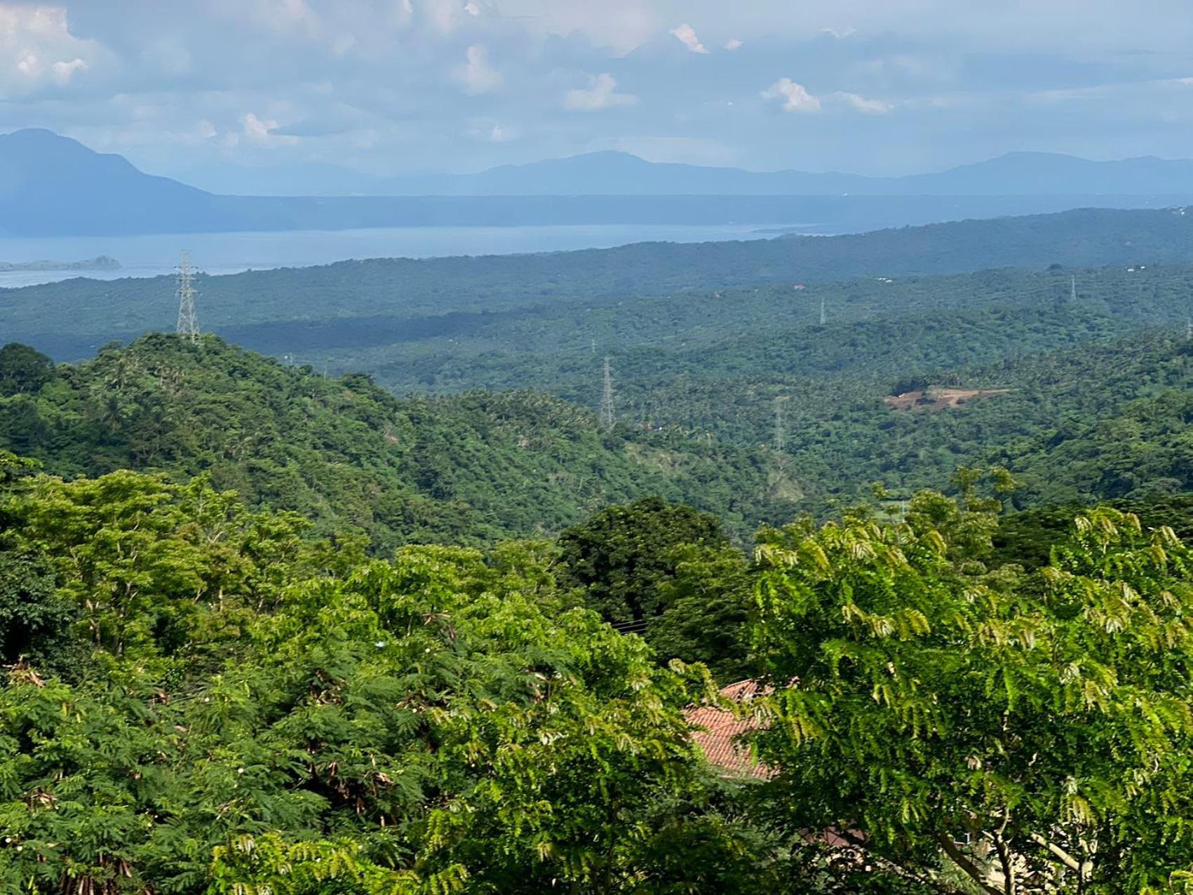 Splendido Tagagtay Taal Lake Staycation Free Parking Netflix No Free Pool Tagaytay City Bagian luar foto