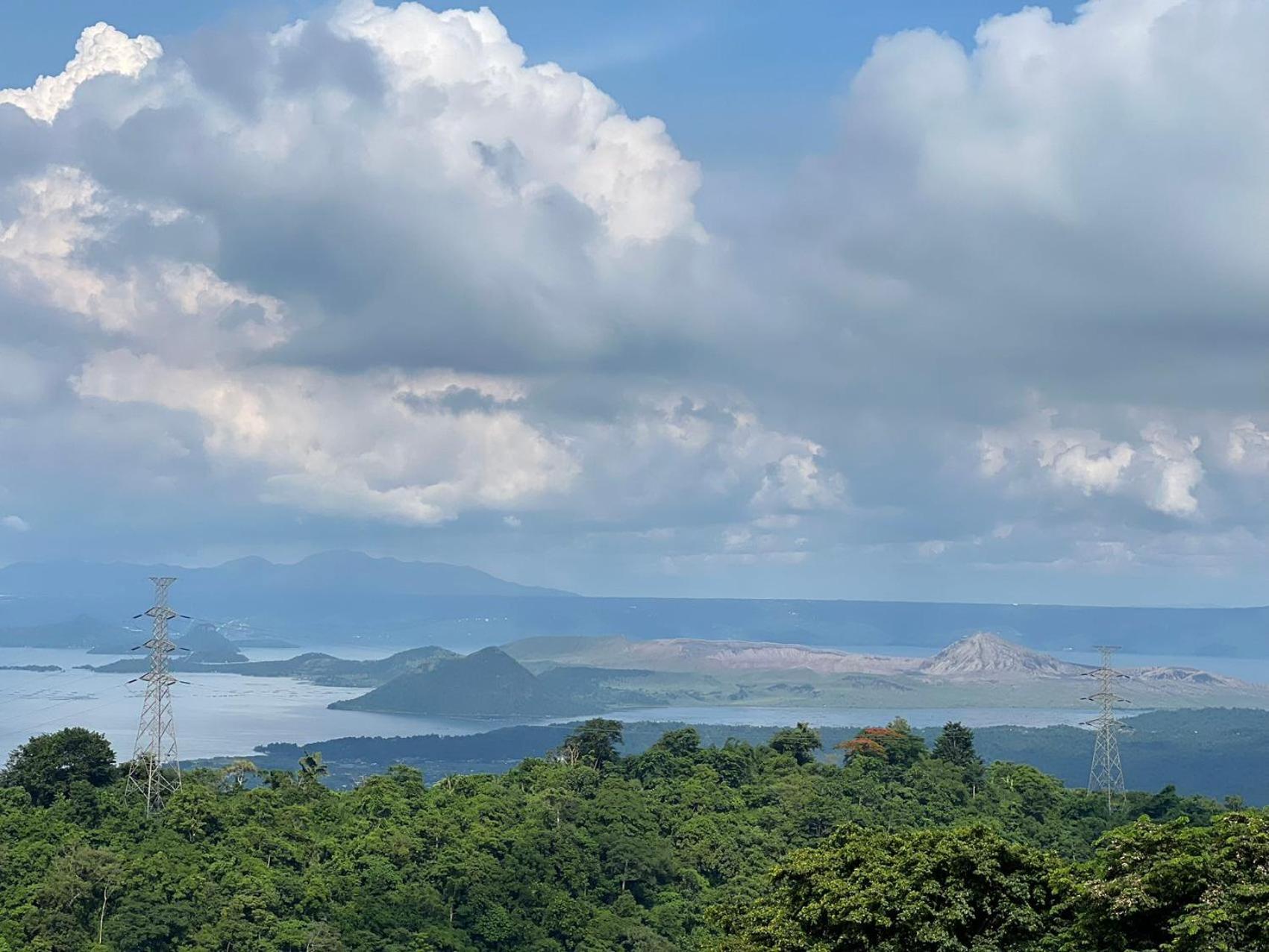 Splendido Tagagtay Taal Lake Staycation Free Parking Netflix No Free Pool Tagaytay City Bagian luar foto