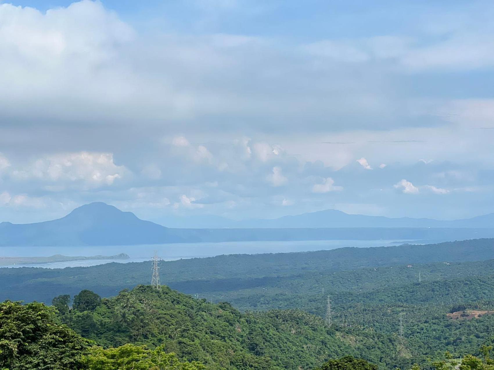 Splendido Tagagtay Taal Lake Staycation Free Parking Netflix No Free Pool Tagaytay City Bagian luar foto