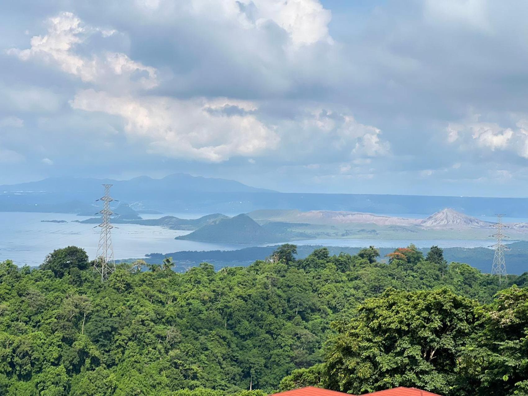 Splendido Tagagtay Taal Lake Staycation Free Parking Netflix No Free Pool Tagaytay City Bagian luar foto