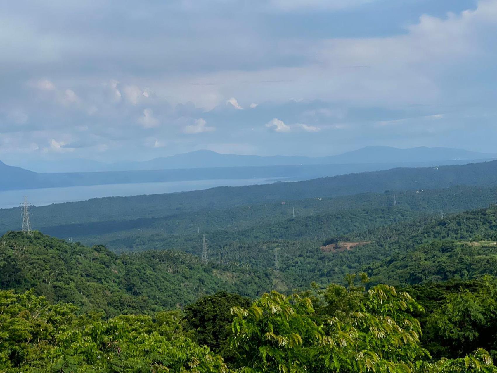 Splendido Tagagtay Taal Lake Staycation Free Parking Netflix No Free Pool Tagaytay City Bagian luar foto
