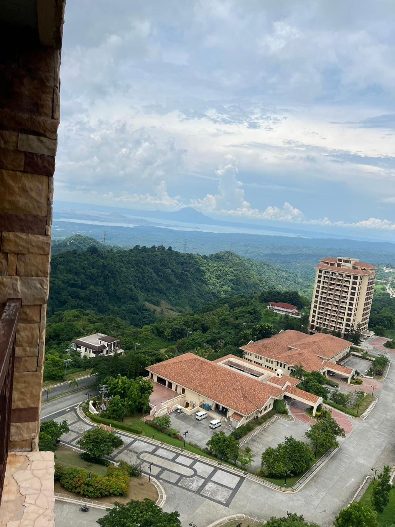 Splendido Tagagtay Taal Lake Staycation Free Parking Netflix No Free Pool Tagaytay City Bagian luar foto