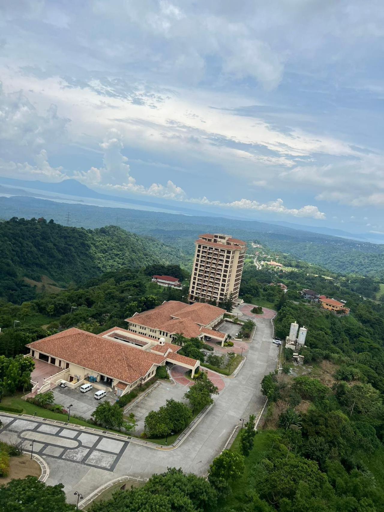 Splendido Tagagtay Taal Lake Staycation Free Parking Netflix No Free Pool Tagaytay City Bagian luar foto