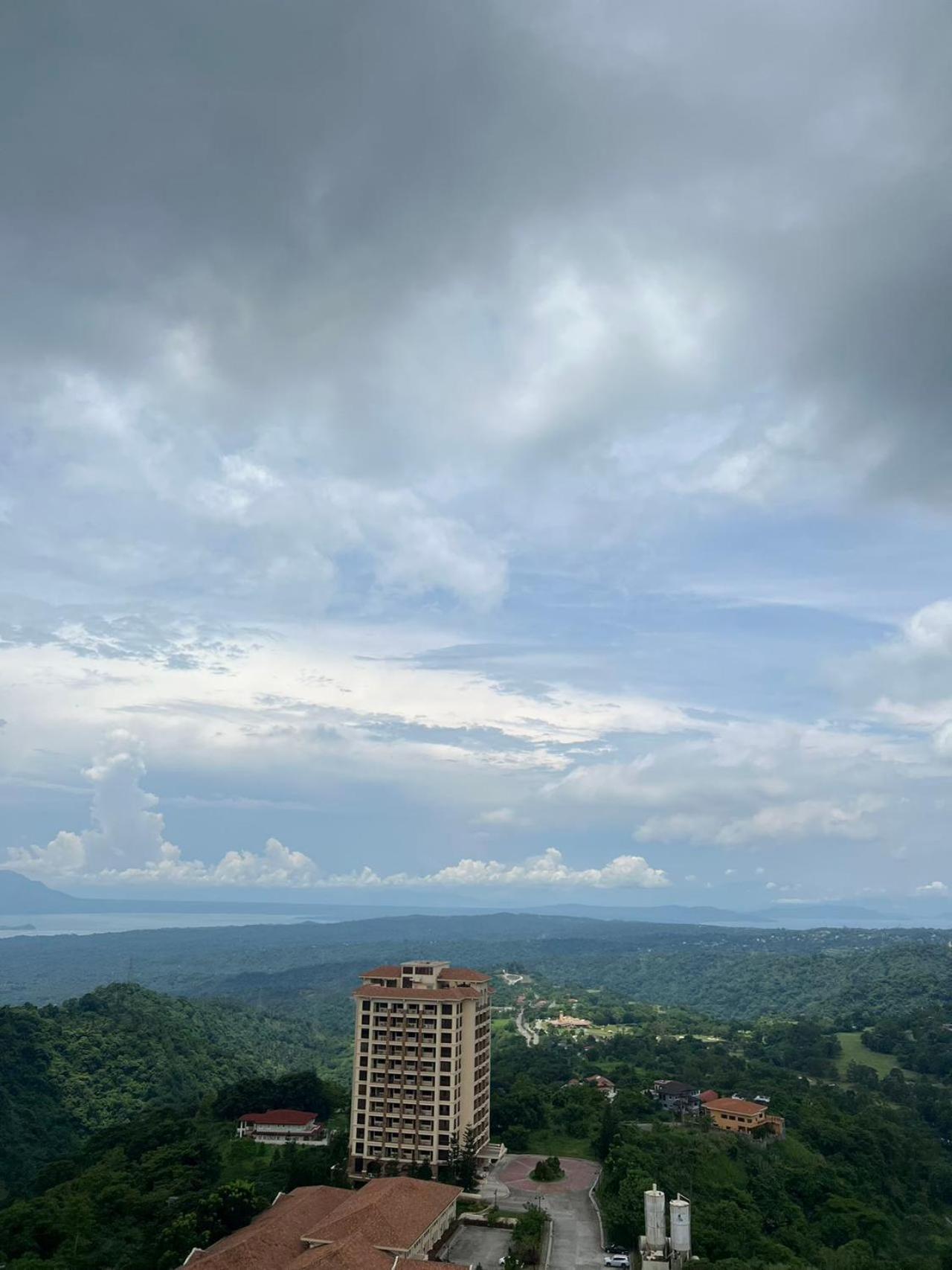 Splendido Tagagtay Taal Lake Staycation Free Parking Netflix No Free Pool Tagaytay City Bagian luar foto