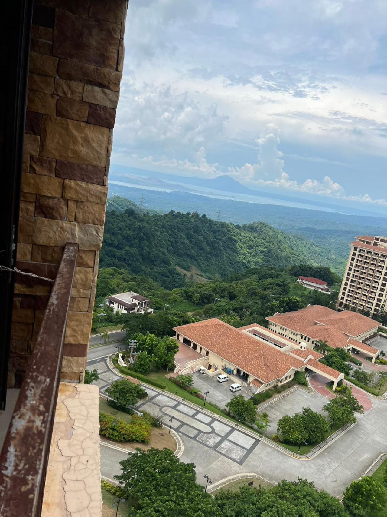 Splendido Tagagtay Taal Lake Staycation Free Parking Netflix No Free Pool Tagaytay City Bagian luar foto