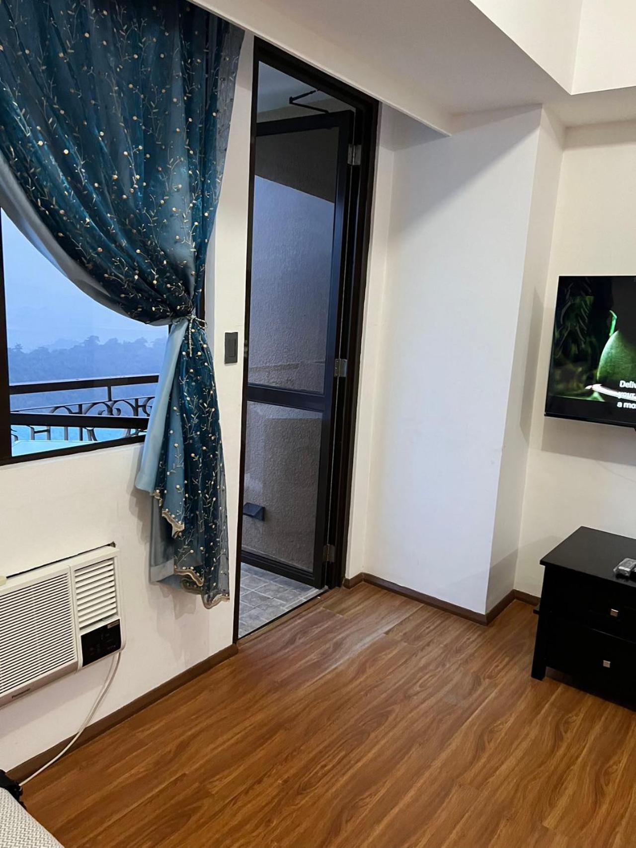Splendido Tagagtay Taal Lake Staycation Free Parking Netflix No Free Pool Tagaytay City Bagian luar foto
